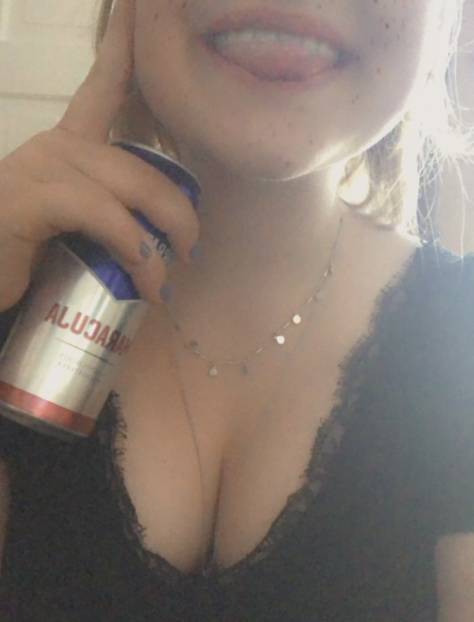 Curvy_girl_mira