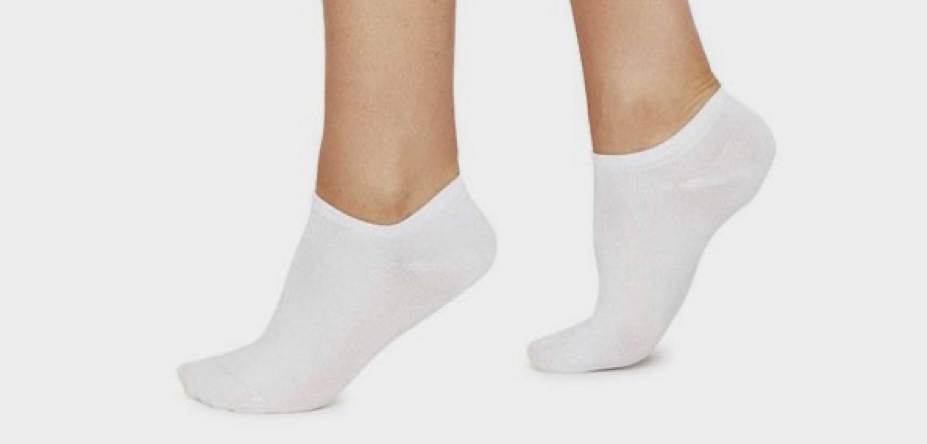 socks_feet_and_more
