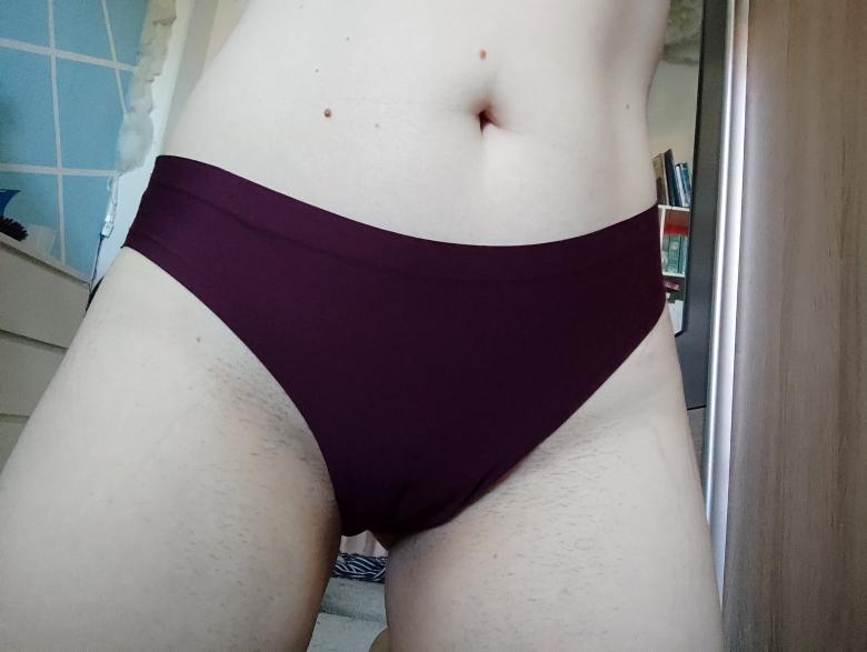 dunkelrote Panties