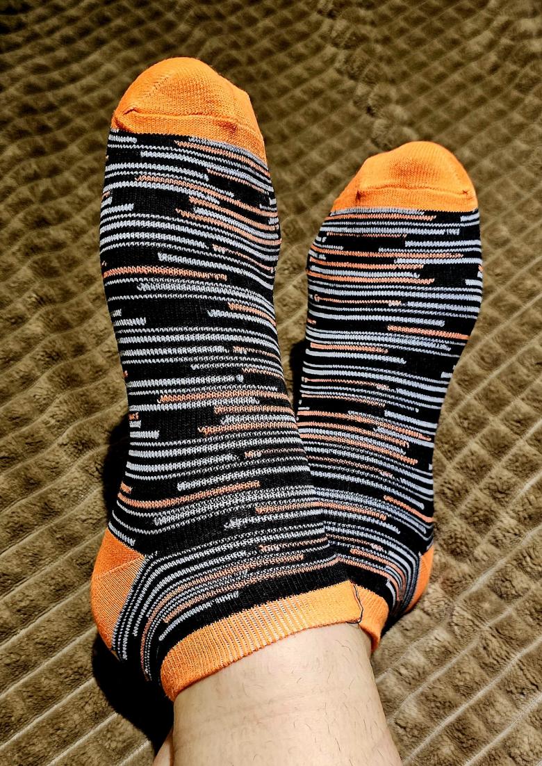 Auf Wunsch getragene Socken