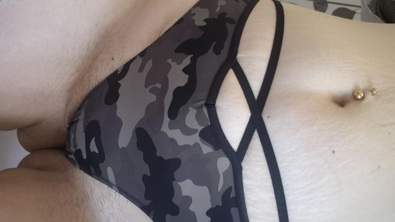 Camouflage Slip