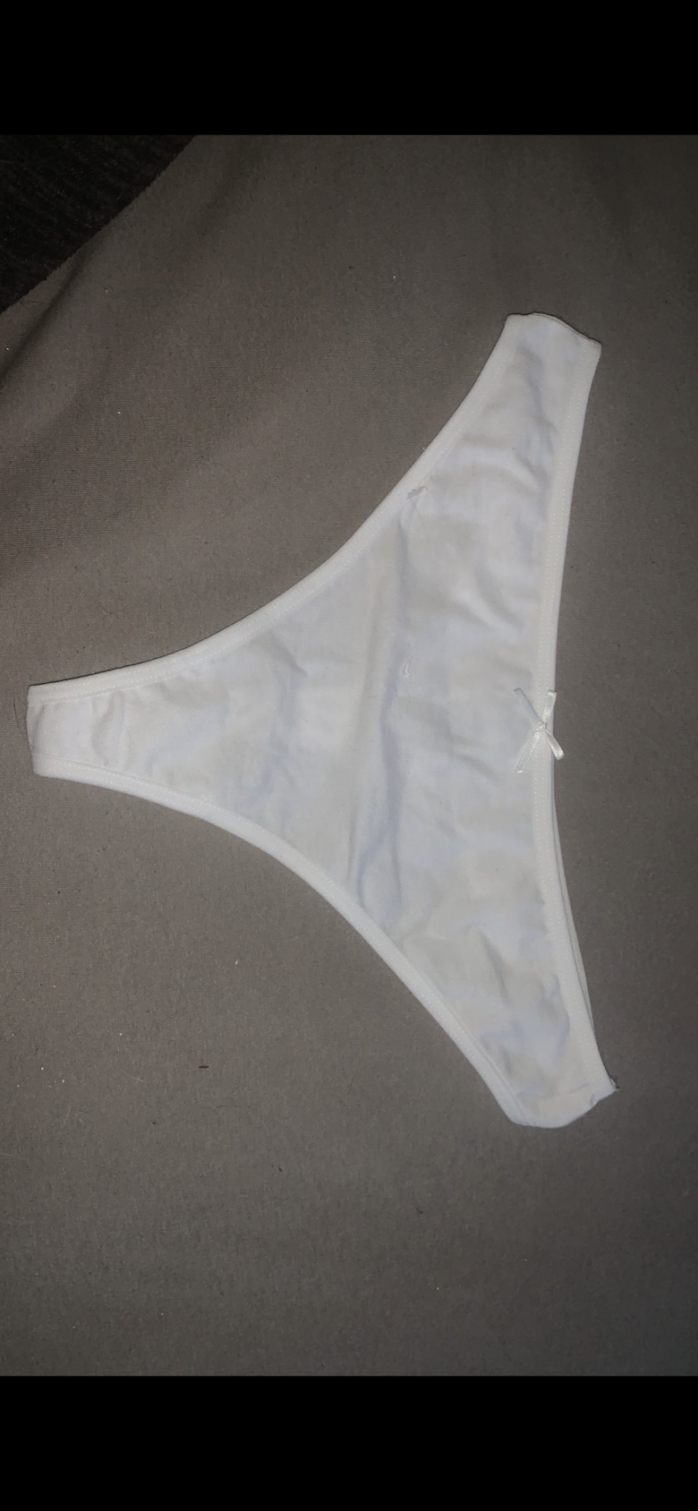 Weißer stringtanga