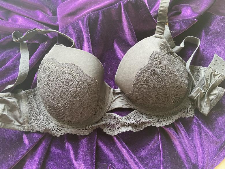 Sexy schwarzer BH