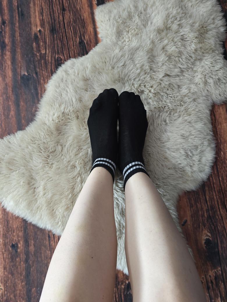 Lady in black