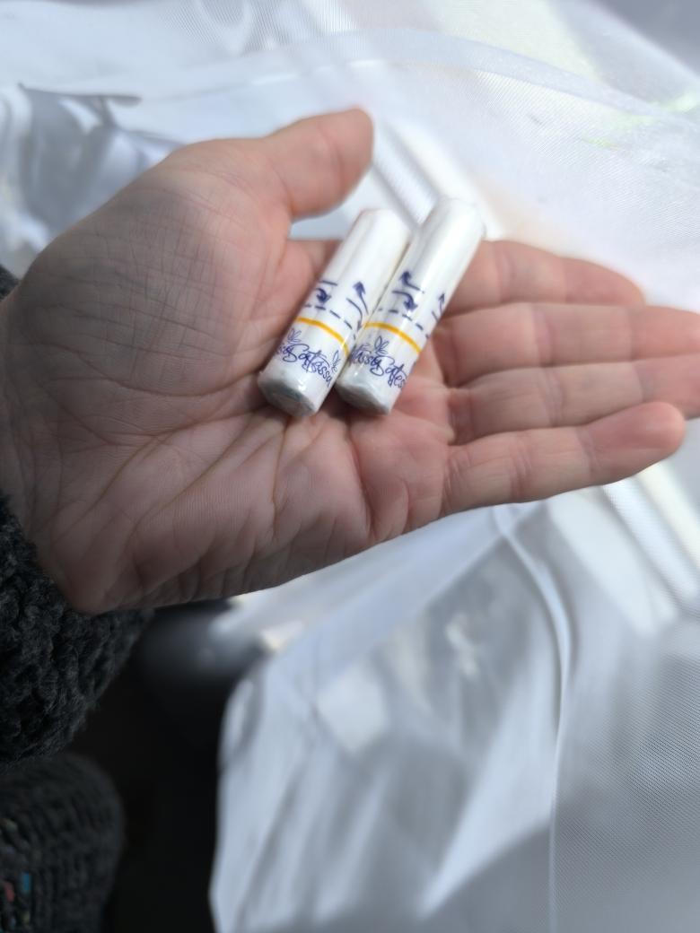 Tampons gefüllt mit meinem Saft