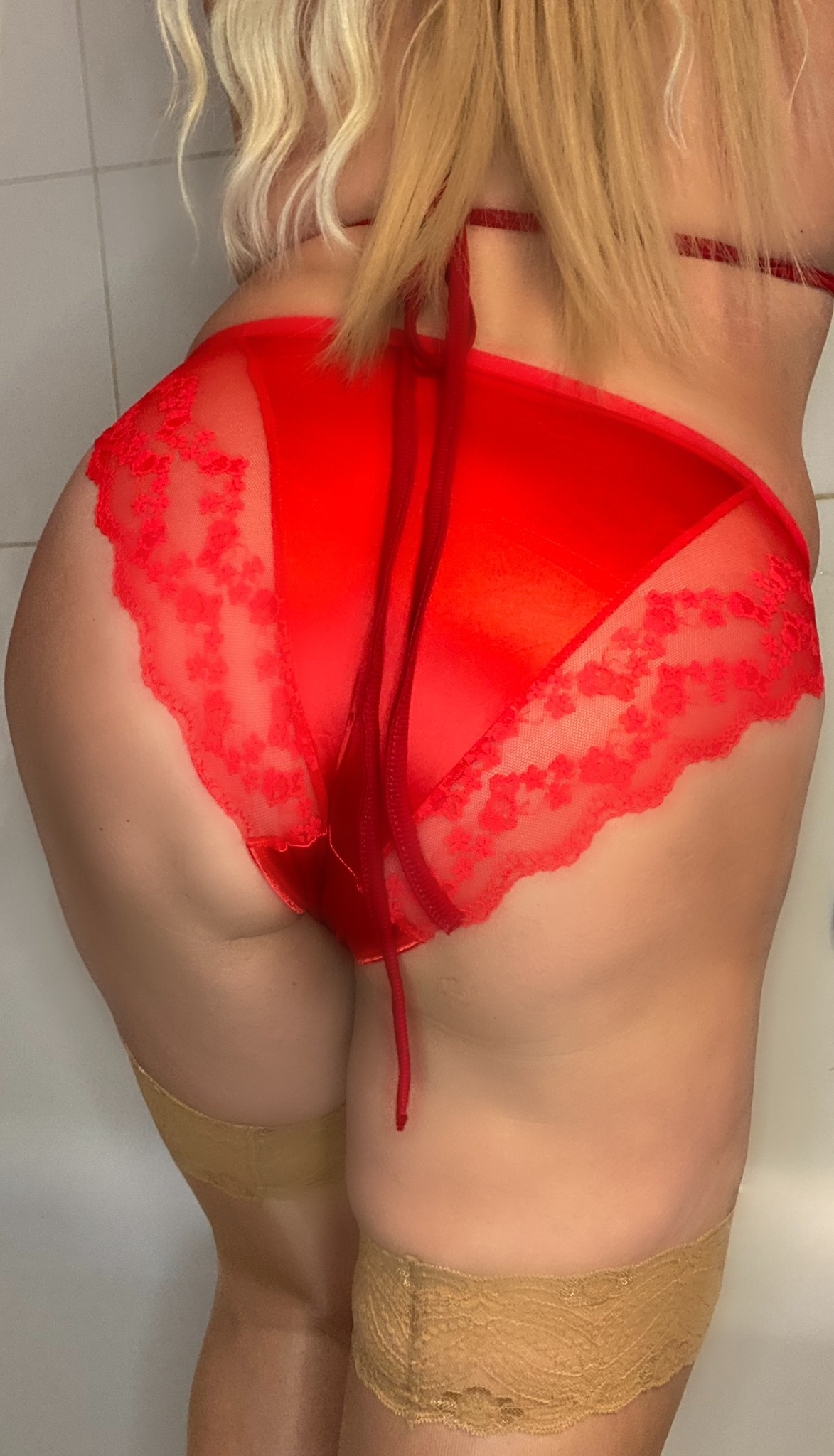 Rot trifft Spitze