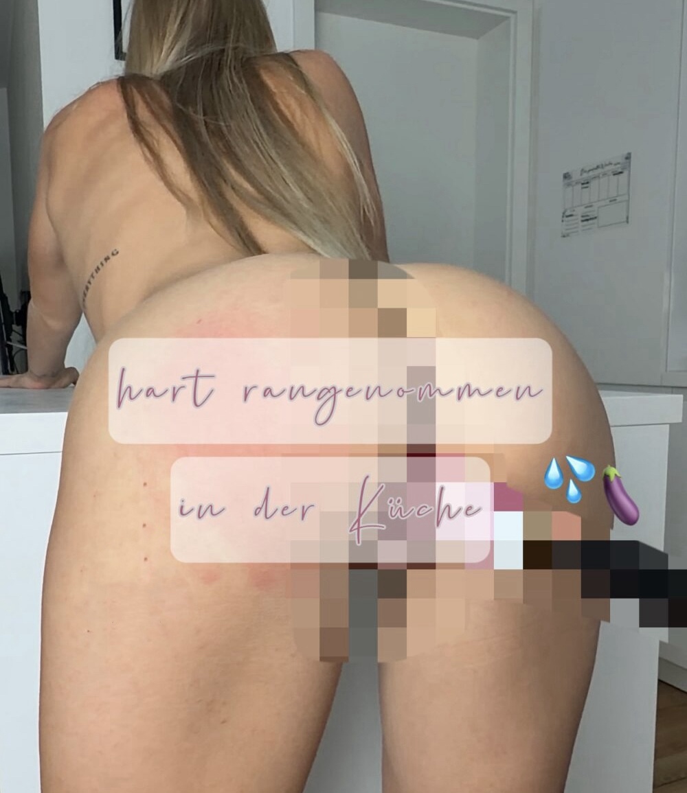 Hart rangenommen in der Küche