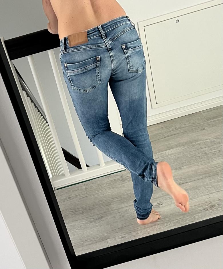 Jeans durchgepinkelt 💦