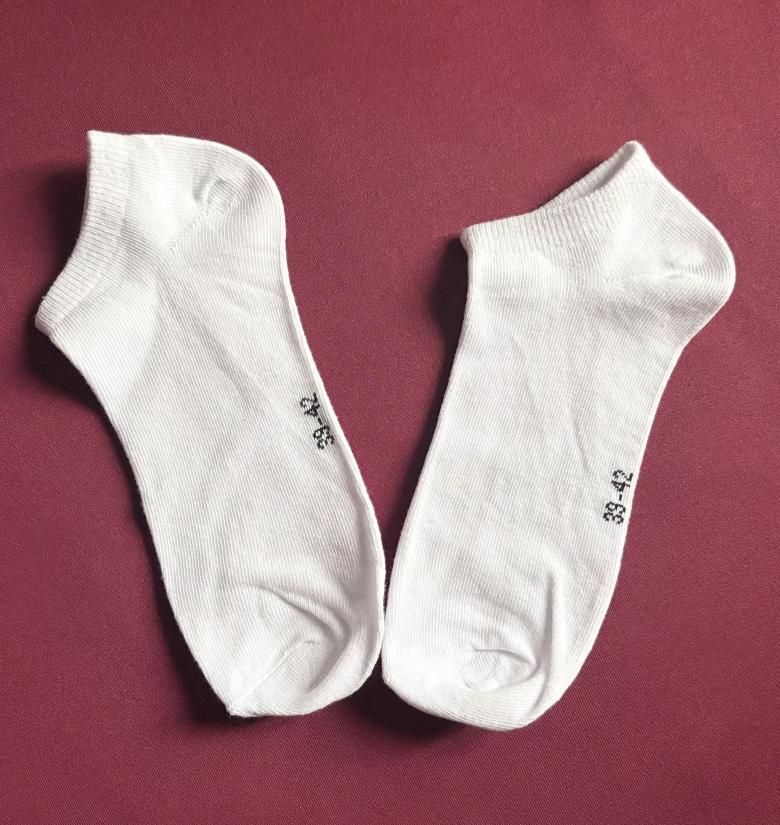 Weiße Sportsocken
