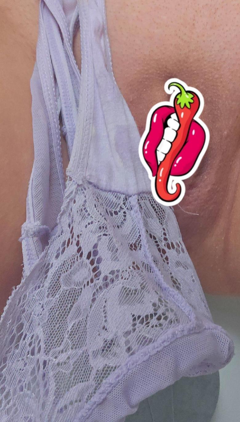 String-Fotos im Schritt nach Sex FSK18